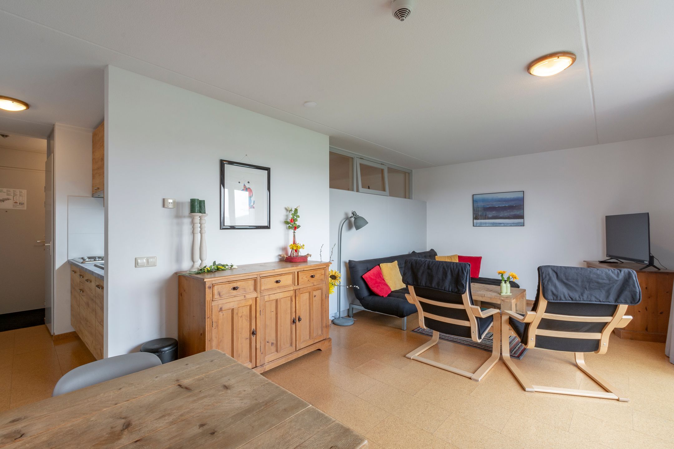 1-bedroom freehold villa in Julianadorp — photo 3 of 5