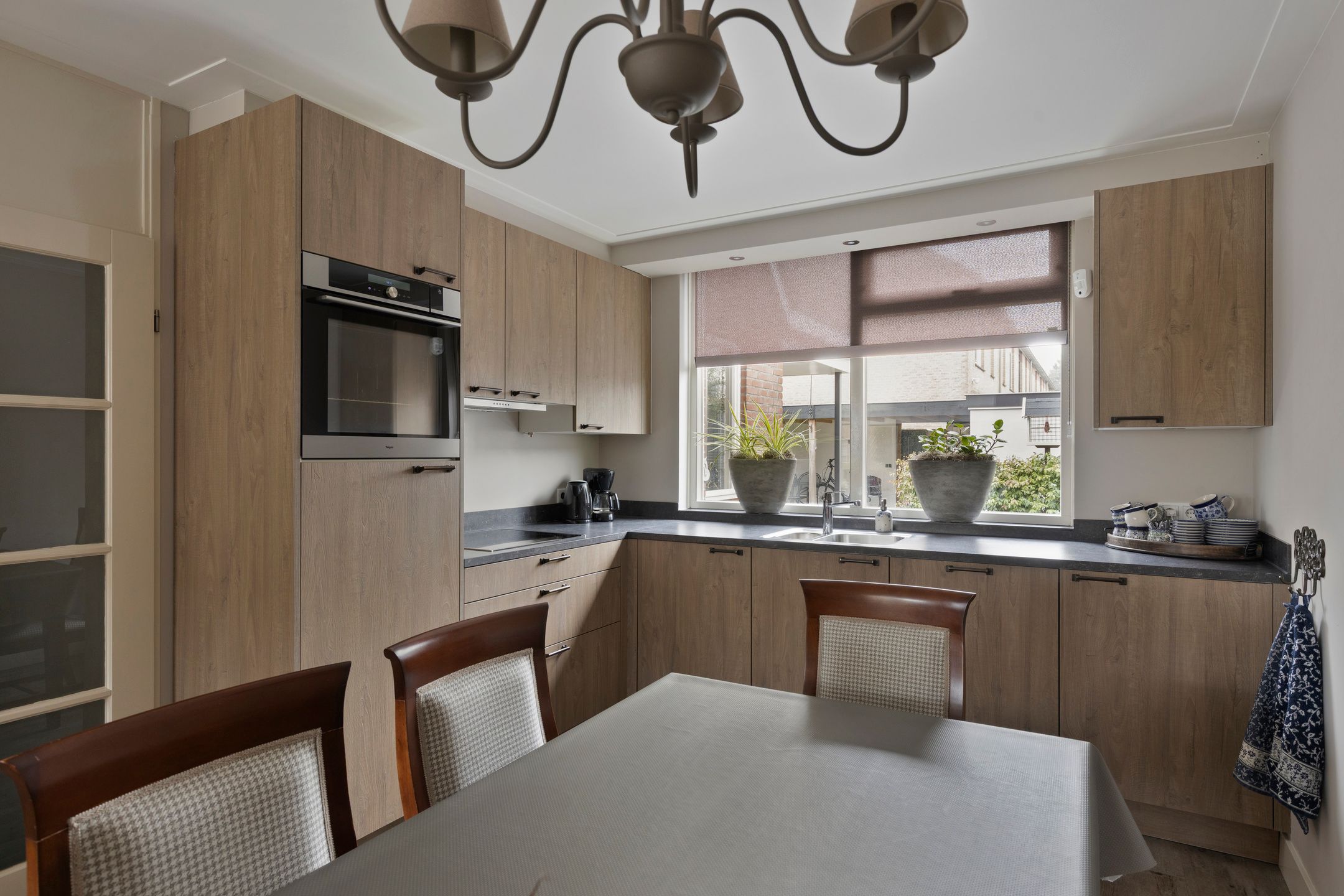 Foto 9 van Van Renesselaan 50