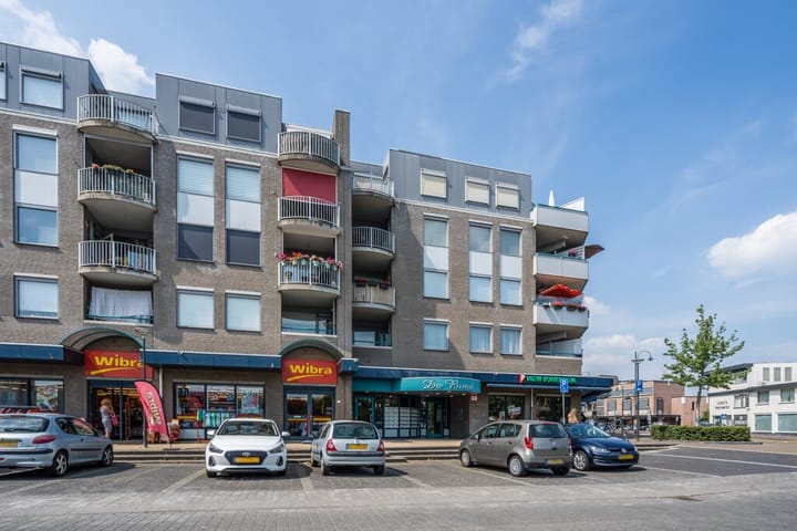 Photo 8 of Stadhuisplein 201