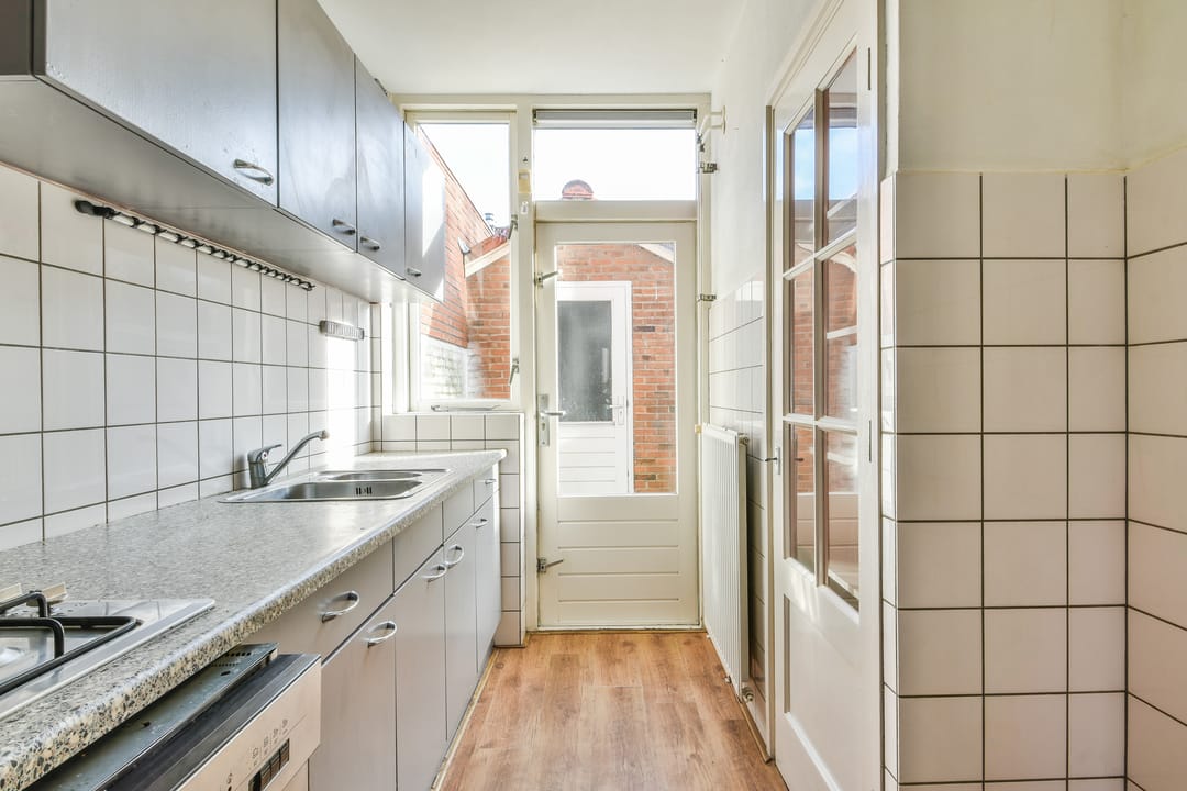 Foto 8 van Van Dijkstraat 12