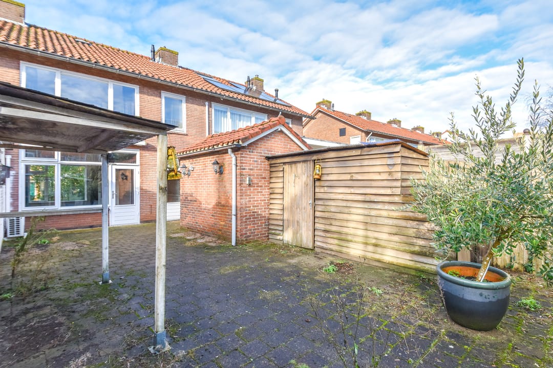 Foto 22 van Van Dijkstraat 12