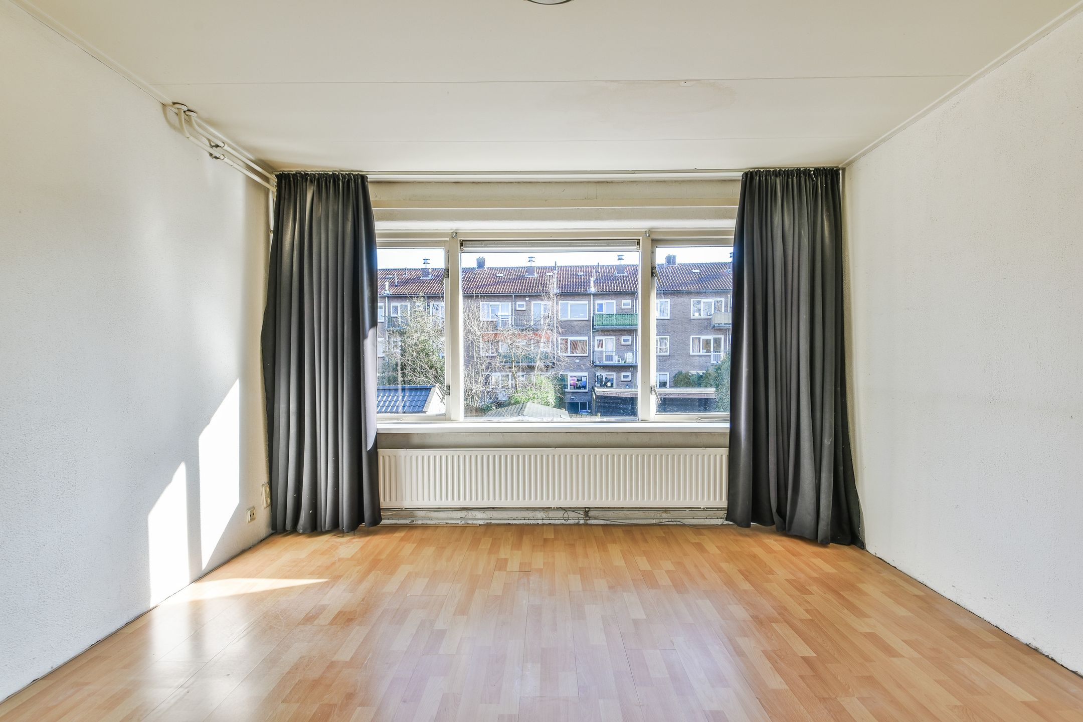 Foto 15 van Van Dijkstraat 12