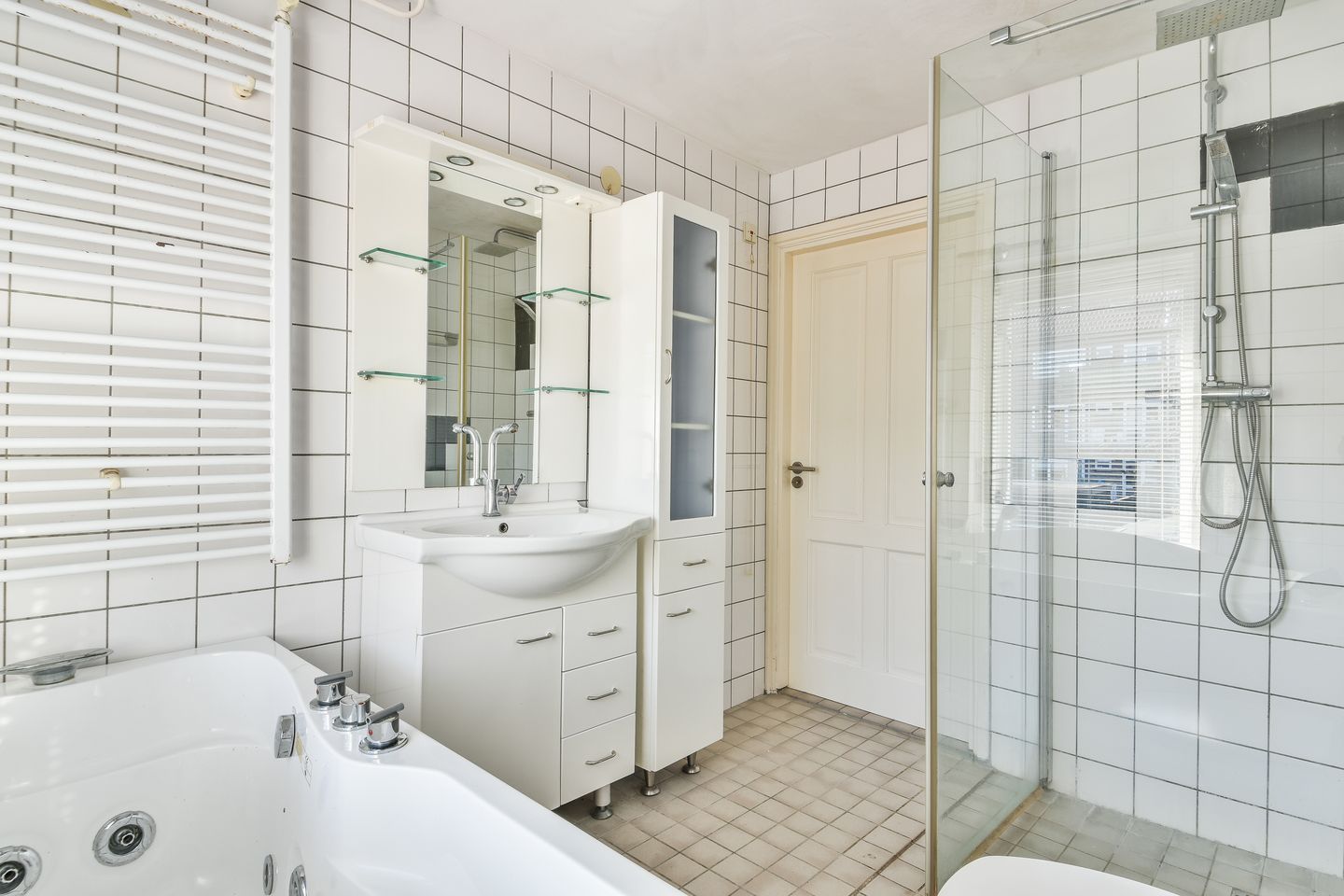 Foto 19 van Van Dijkstraat 12