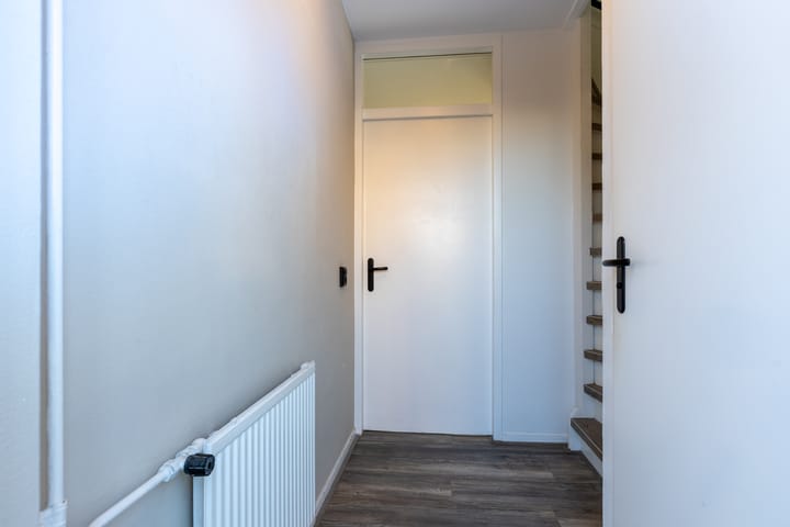 Photo 19 of Peeberg 49