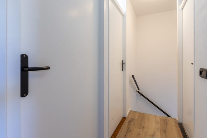 Photo 22 of Peeberg 49