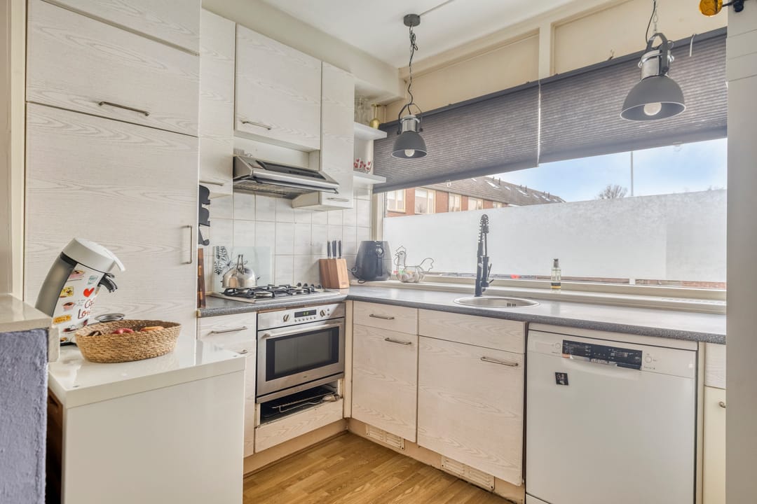 Foto 16 van Van Hallstraat 12