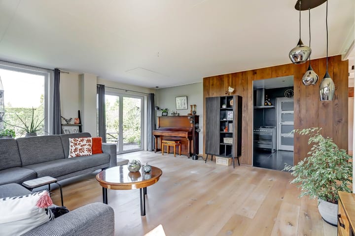 Photo 15 of van Egmondstraat 26