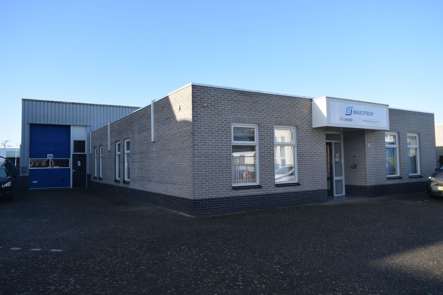 View photo 1 of Nikkelstraat 45