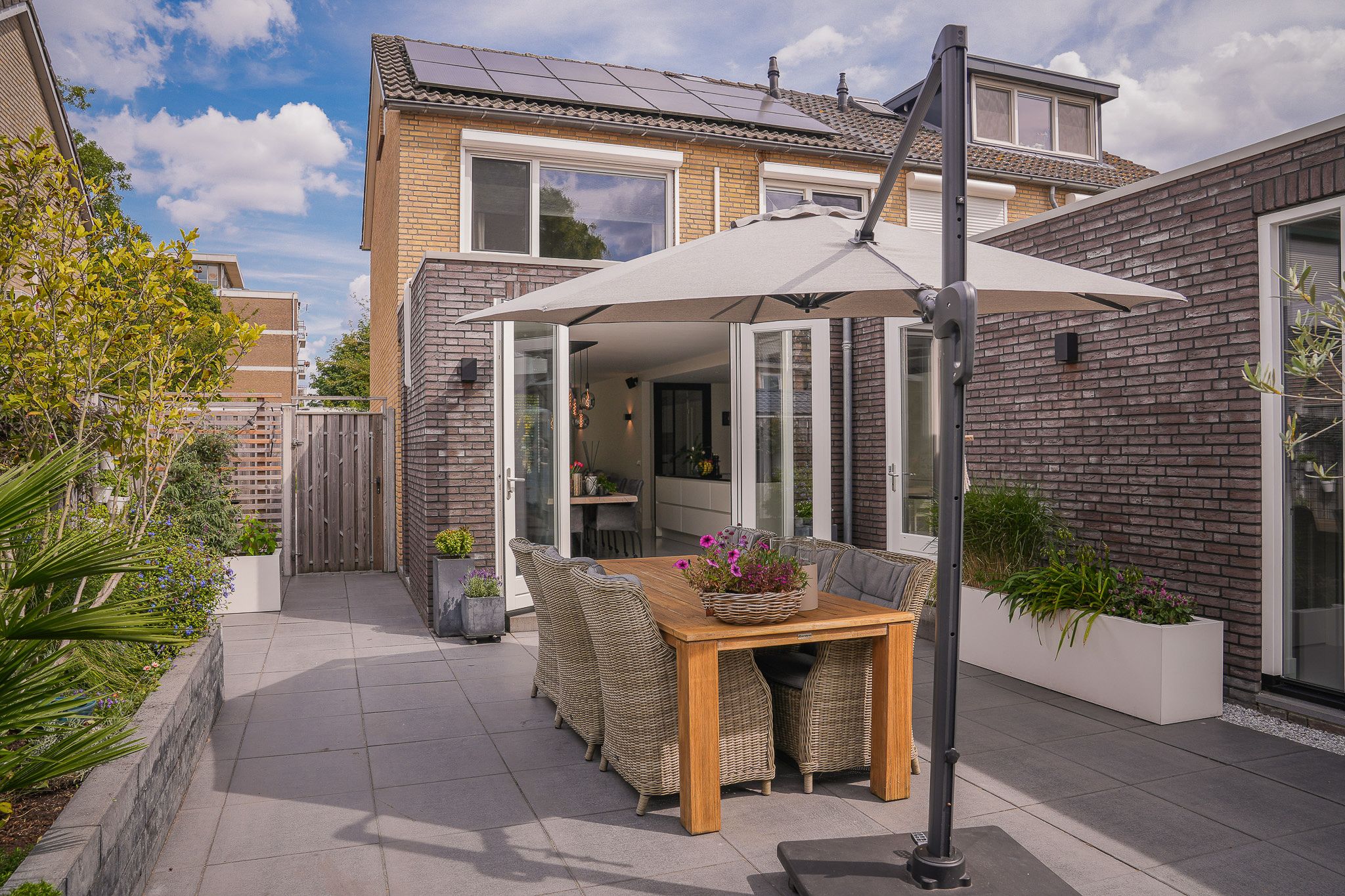 Foto 3 van Dahliastraat 10