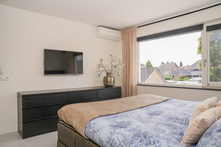 Foto 23 van Dahliastraat 10