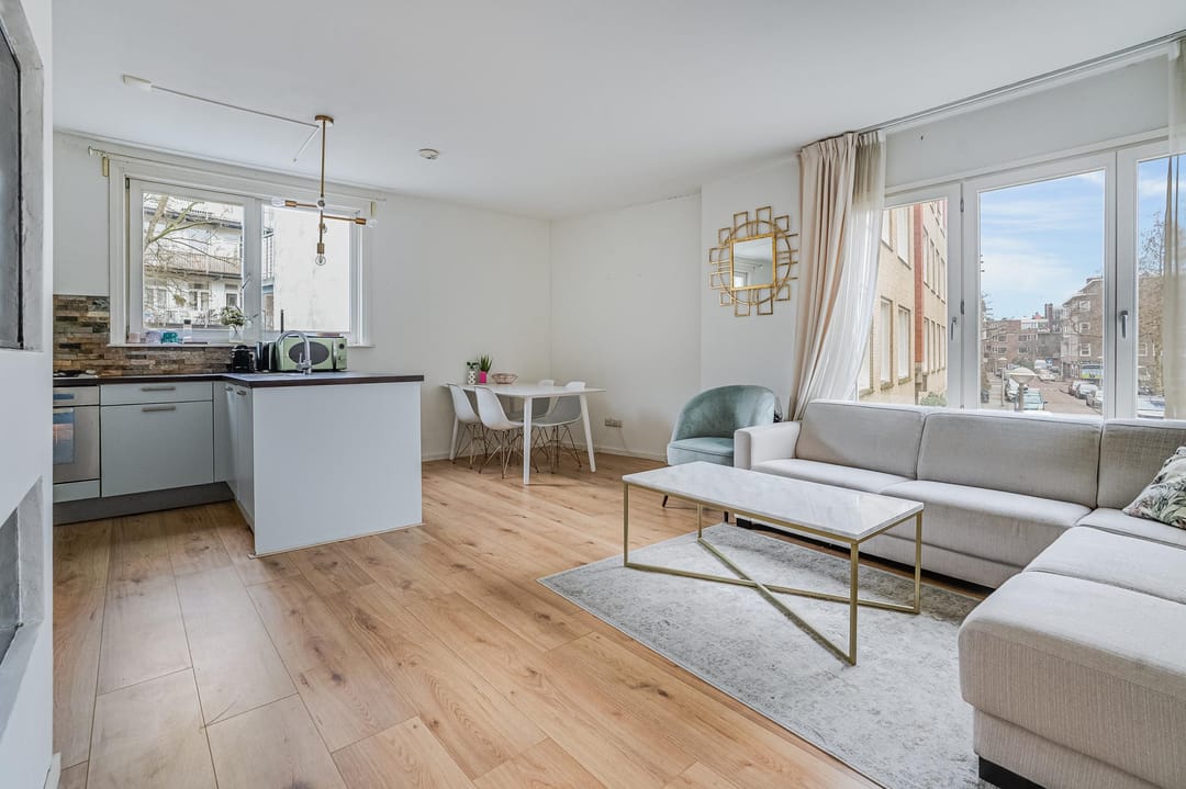 Photo 16 of Makassarstraat 54-D