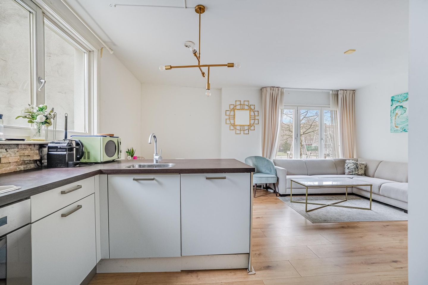 Photo 4 of Makassarstraat 54-D