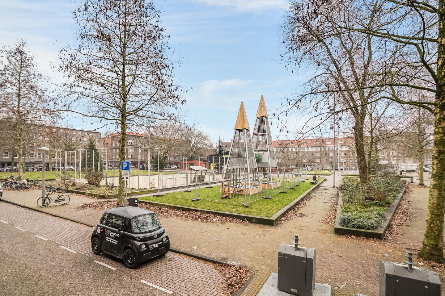 Photo 19 of Makassarstraat 54-D