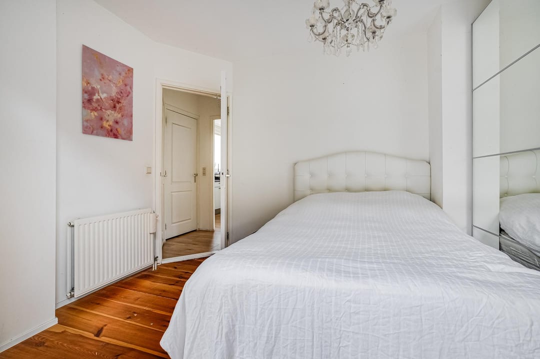 Photo 8 of Makassarstraat 54-D