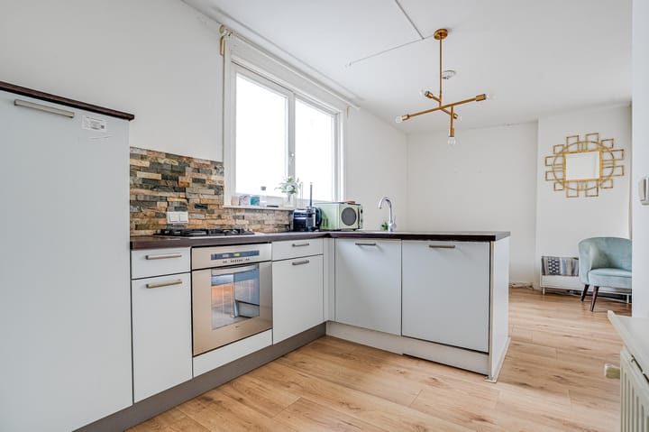 Photo 3 of Makassarstraat 54-D