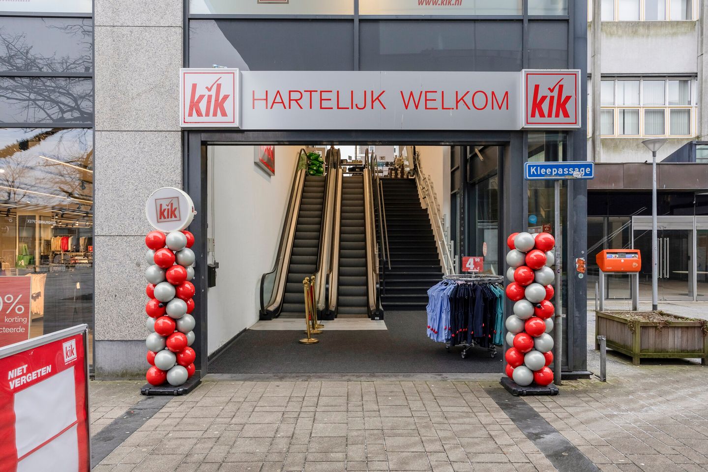 View photo 2 of Mondriaanplein 21