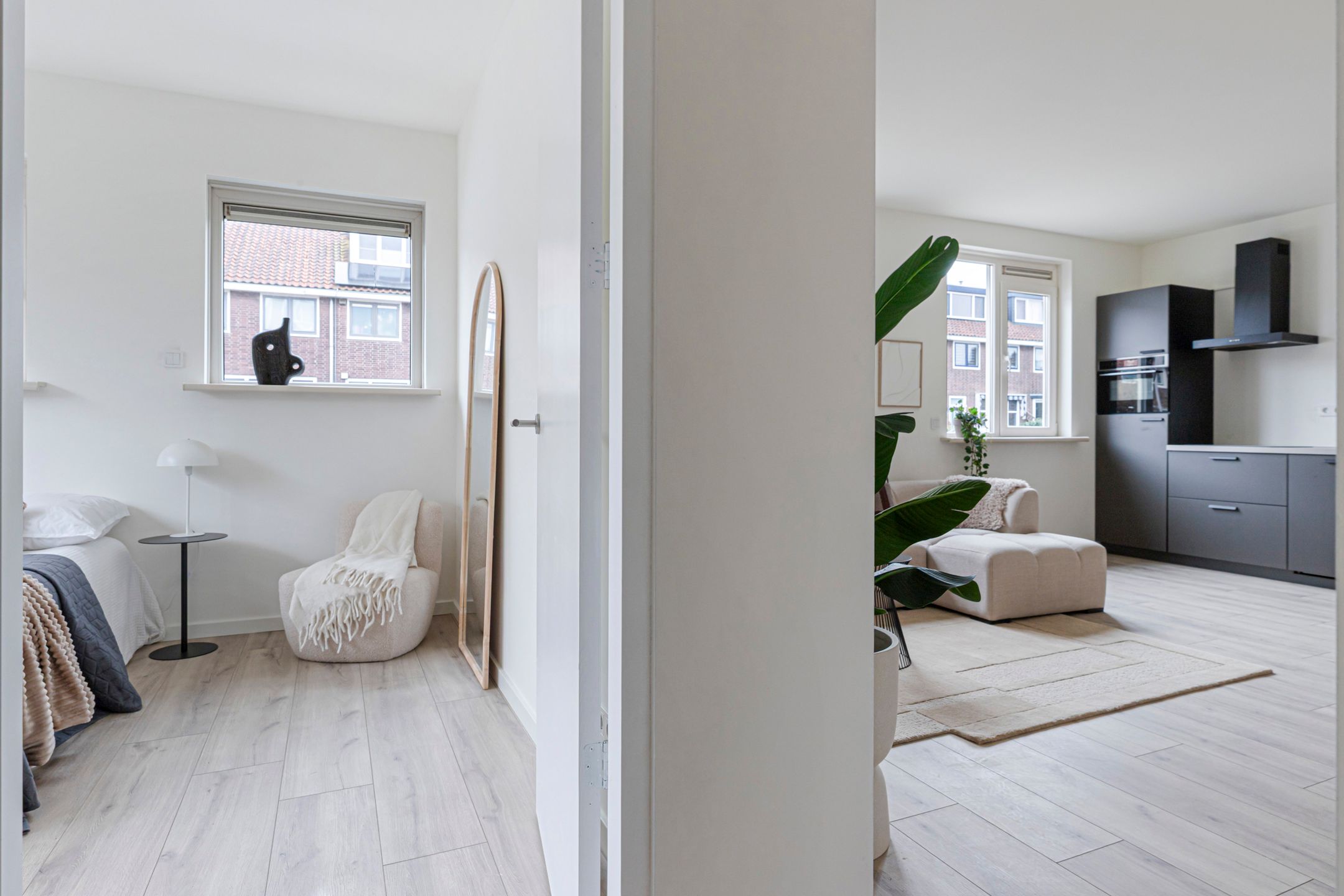 Photo 18 of Vossiusstraat 48