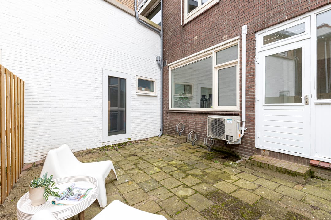 Photo 37 of Vossiusstraat 48