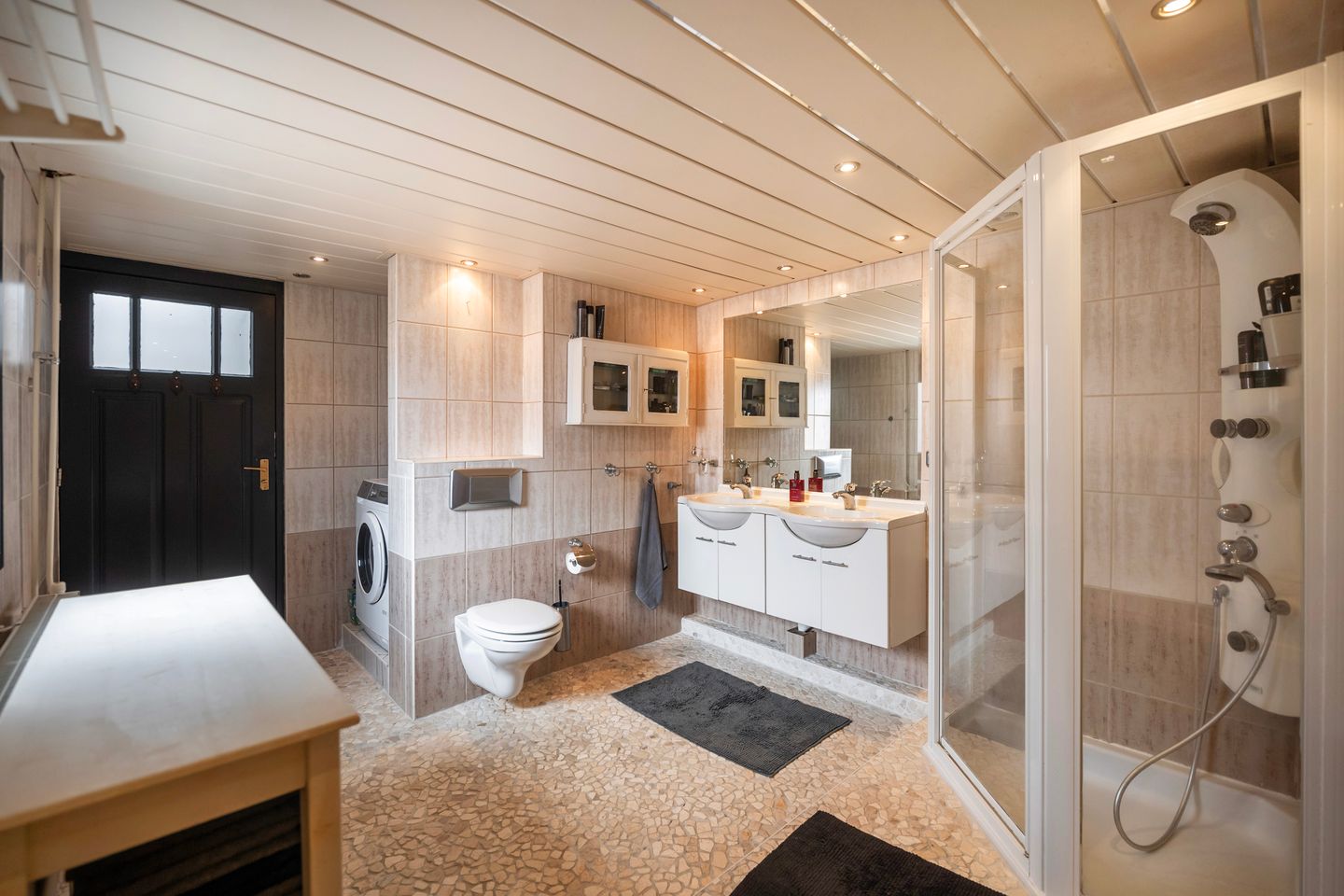 Foto 14 van M A de Ruyterstraat 27