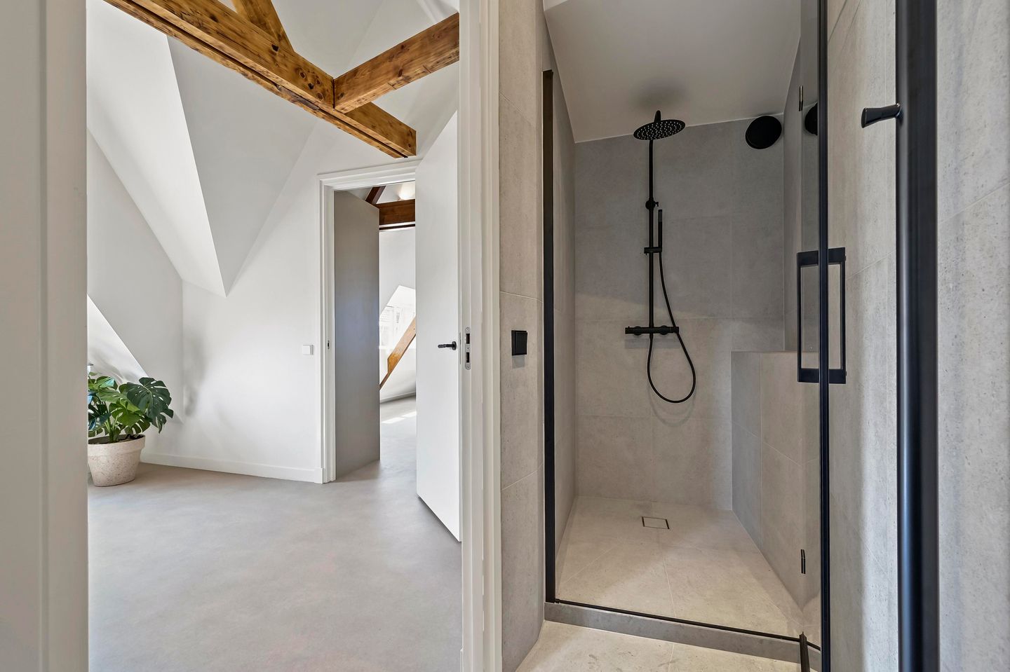 Foto 25 van van Halewijnlaan 2-B