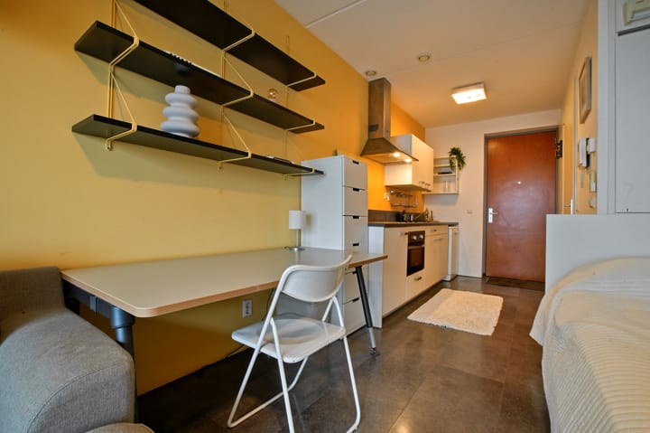 Photo 9 of Welnastraat 605