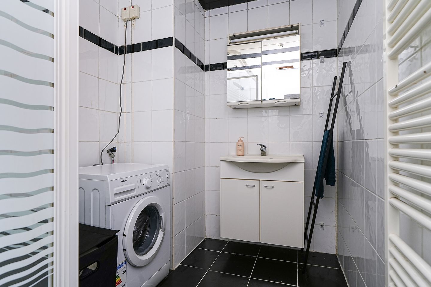 Photo 20 of Doezastraat 19-A01