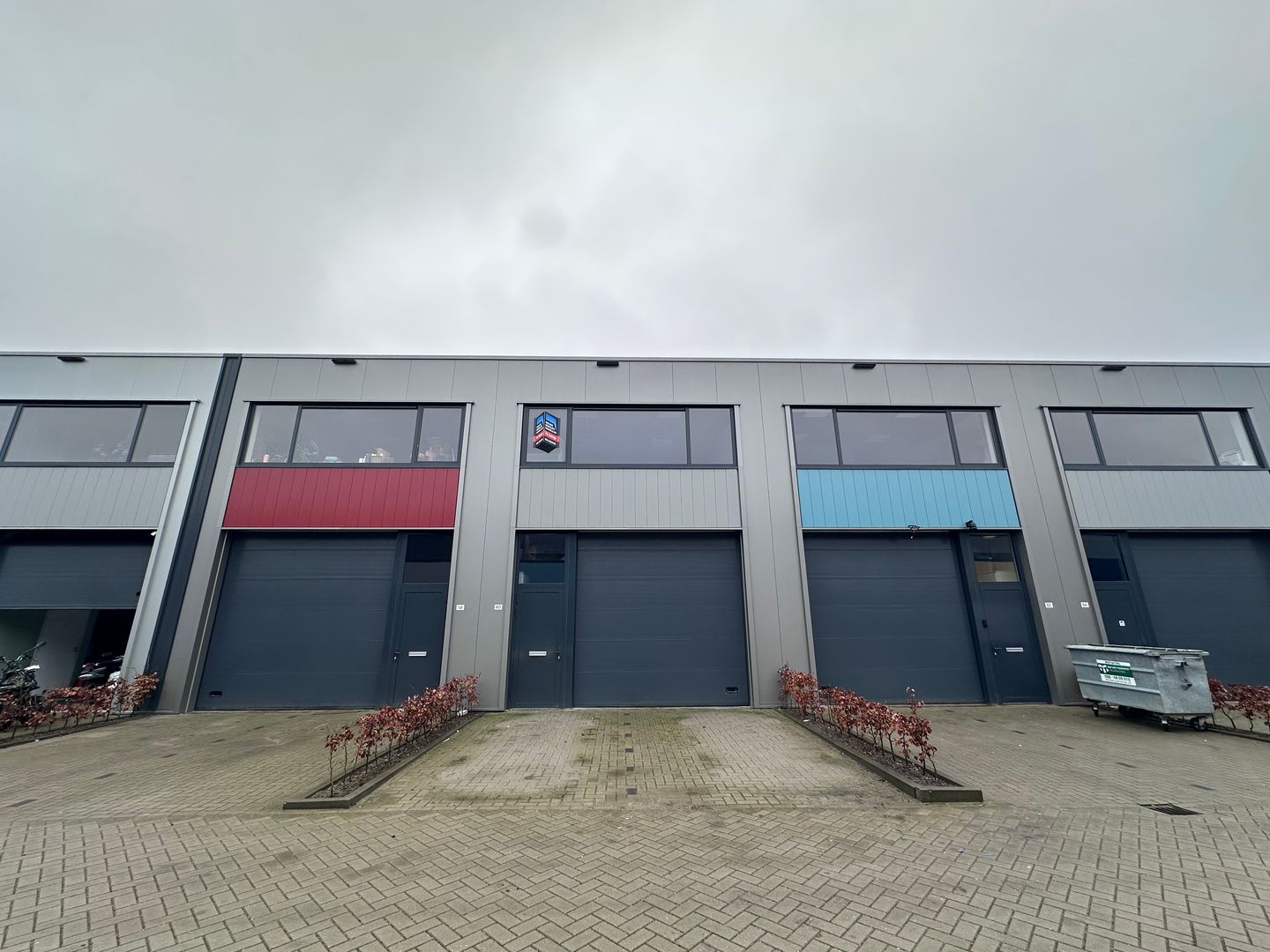 View photo 1 of Newtonstraat 60