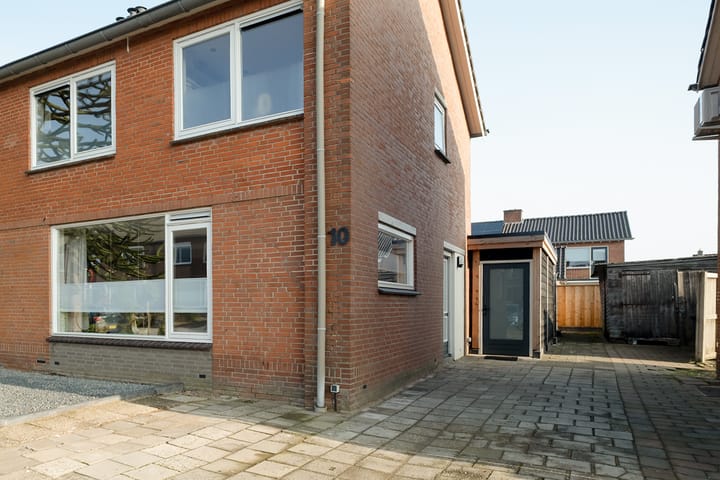 Photo 5 of Begoniastraat 10