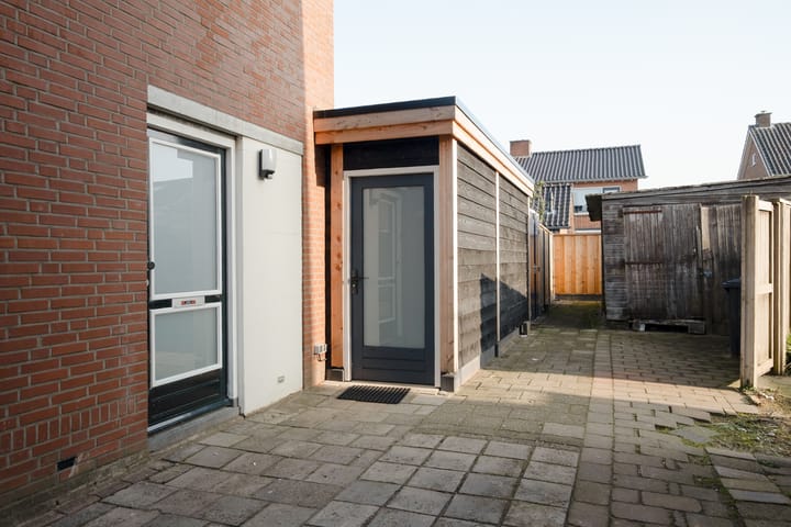 Photo 6 of Begoniastraat 10