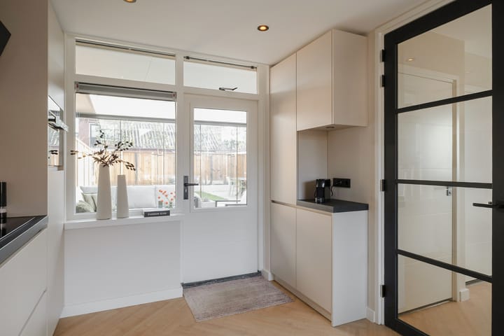 Photo 9 of Begoniastraat 10