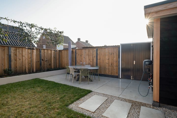 Photo 28 of Begoniastraat 10