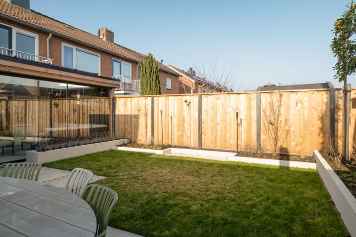 Photo 30 of Begoniastraat 10