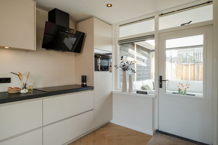 Photo 11 of Begoniastraat 10