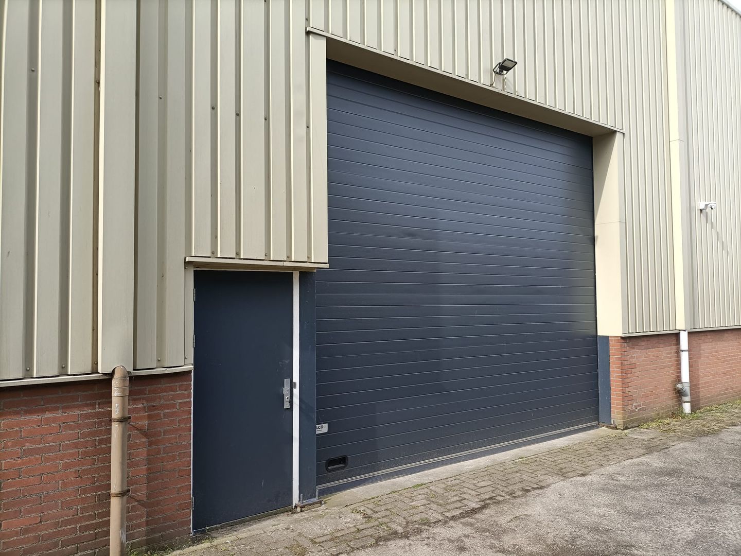 Bekijk foto 2 van Ambachtsweg 9-C