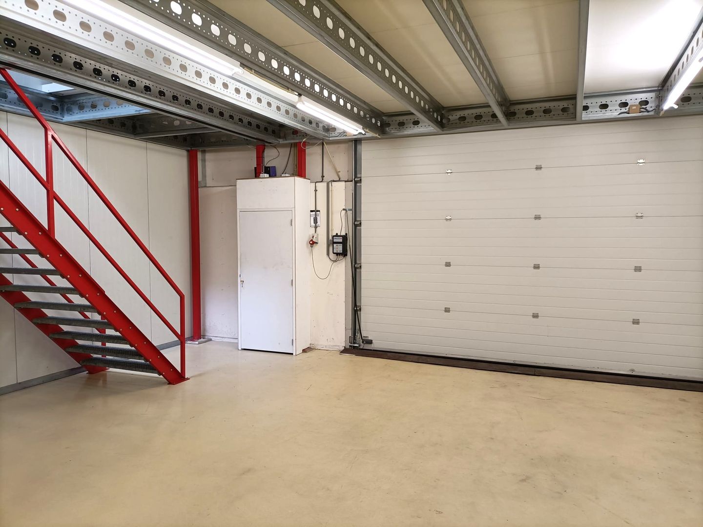 Bekijk foto 4 van Ambachtsweg 9-C