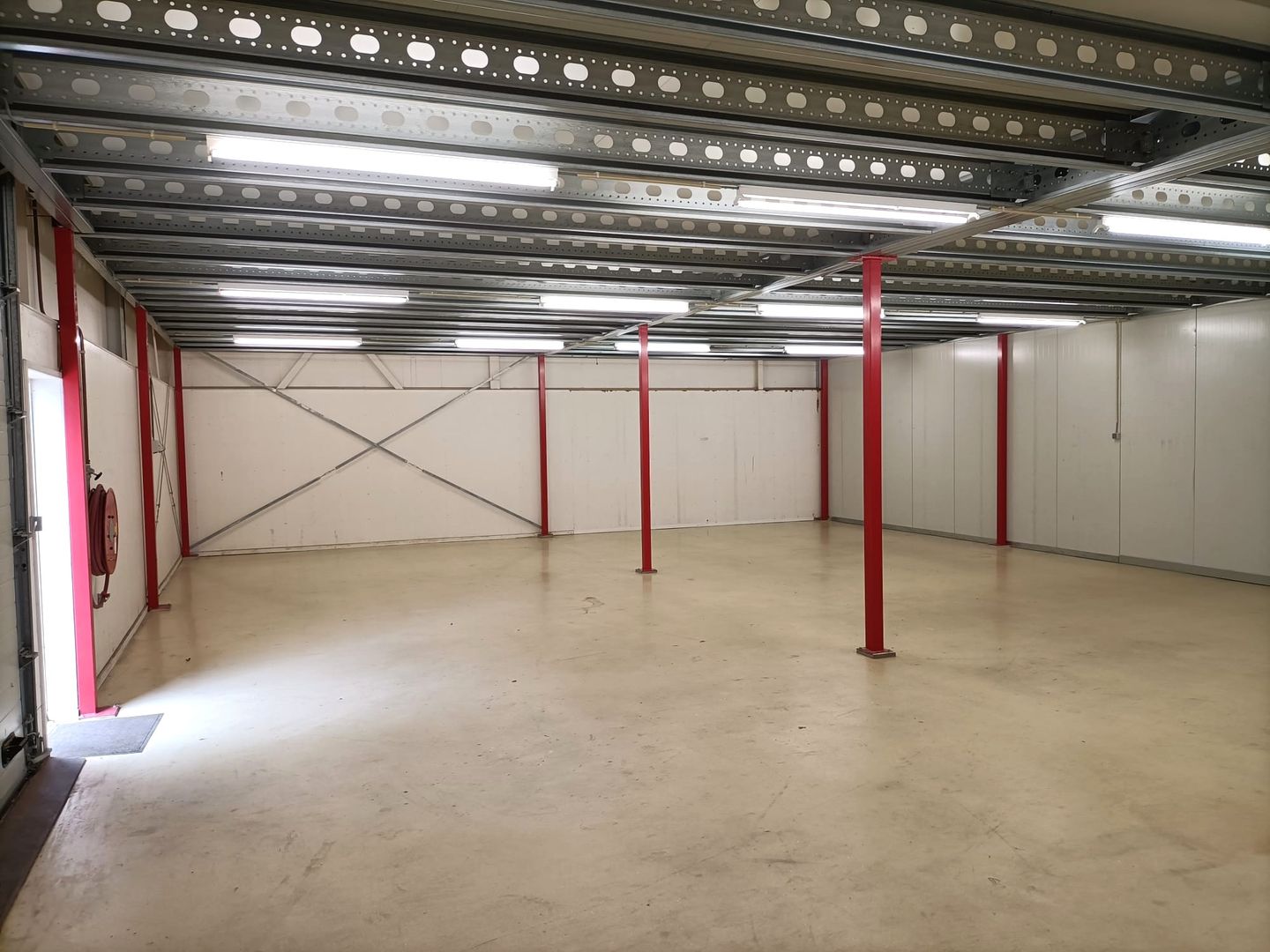 View photo 5 of Ambachtsweg 9-C