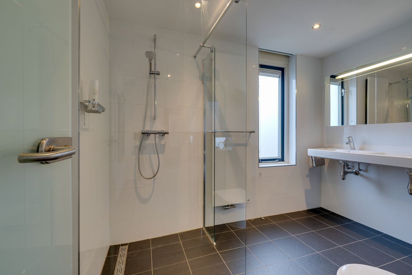 Photo 44 of Zwaluwtong 47