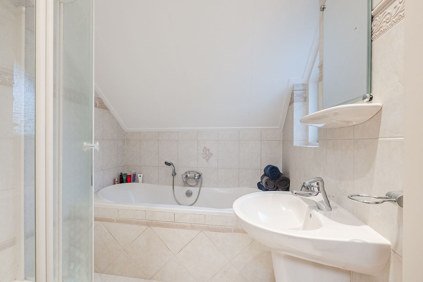 Foto 19 van Margrietstraat 36