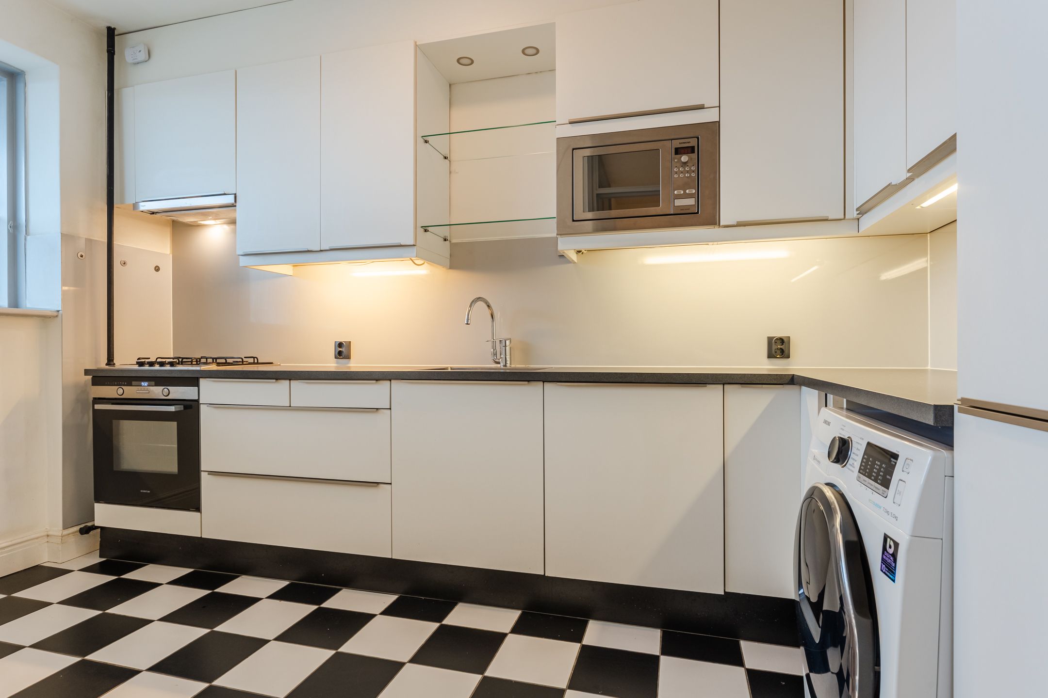 Foto 15 van Lange Voort 107