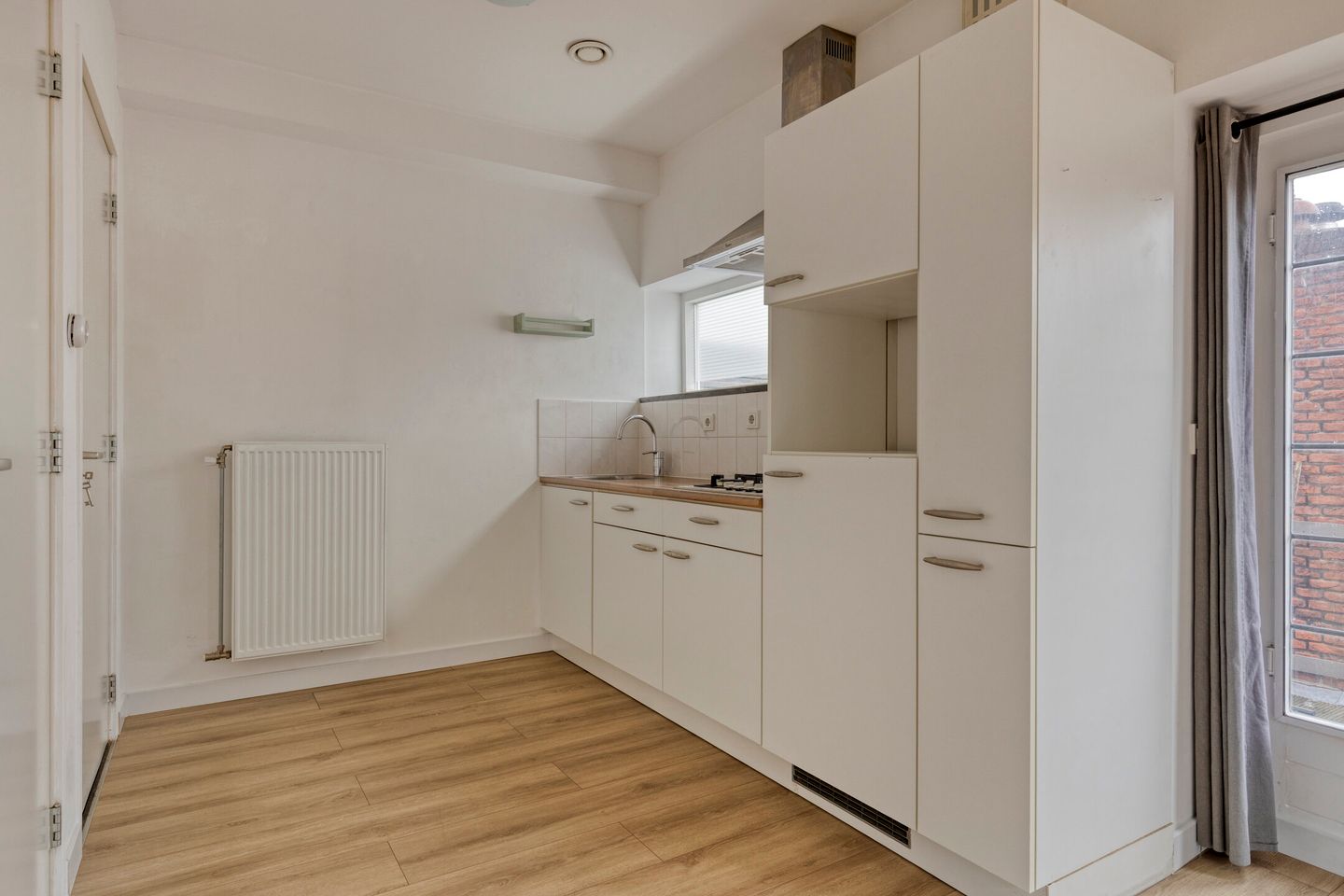 Photo 10 of Boomgaardstraat 1-E