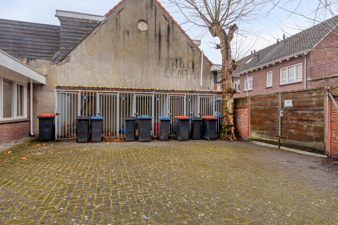 Photo 38 of Boomgaardstraat 1-E