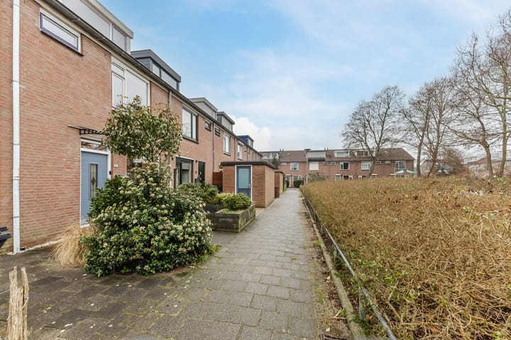 Foto 2 van Basilicumhof 33