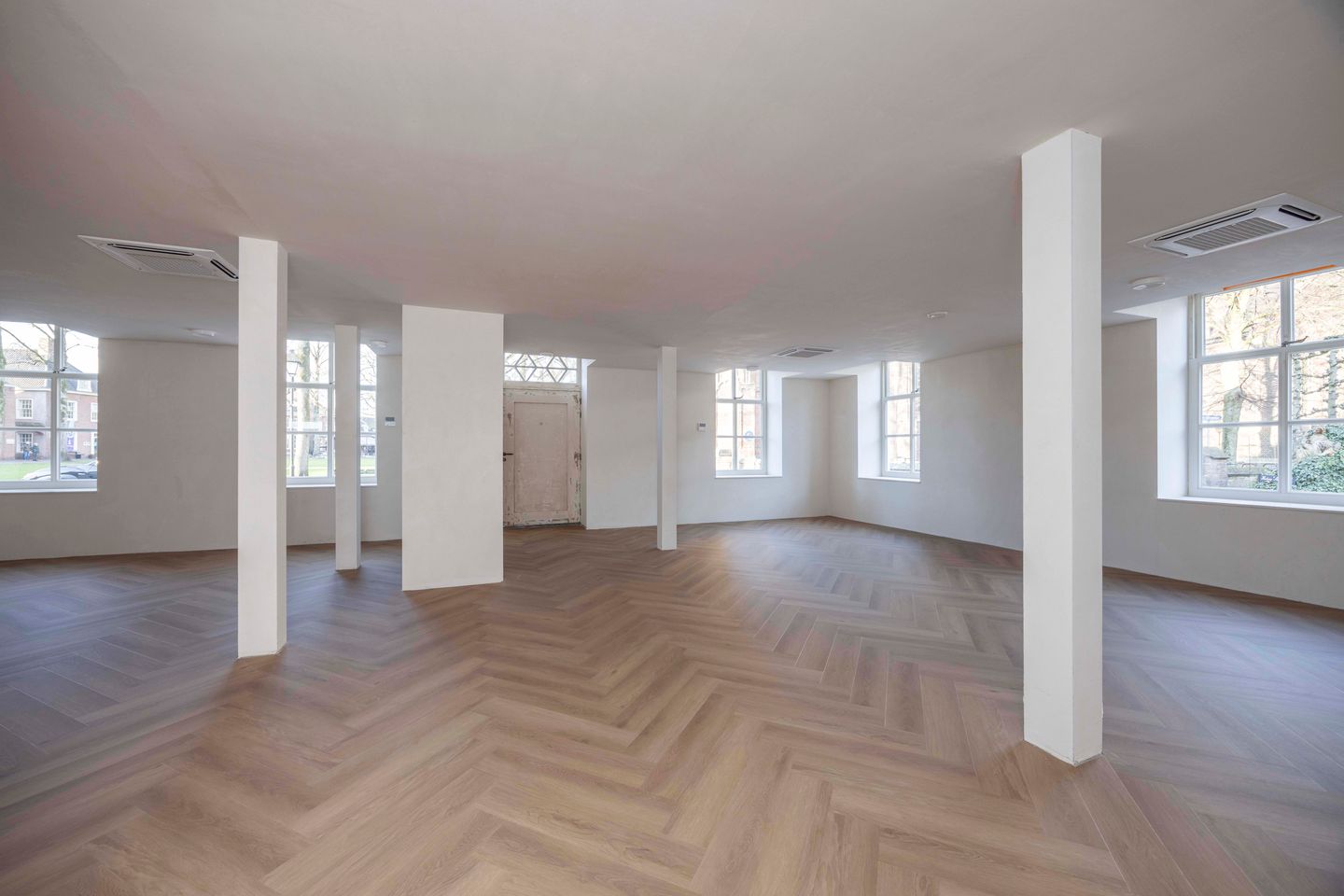 Bekijk foto 4 van Vrijthof 1