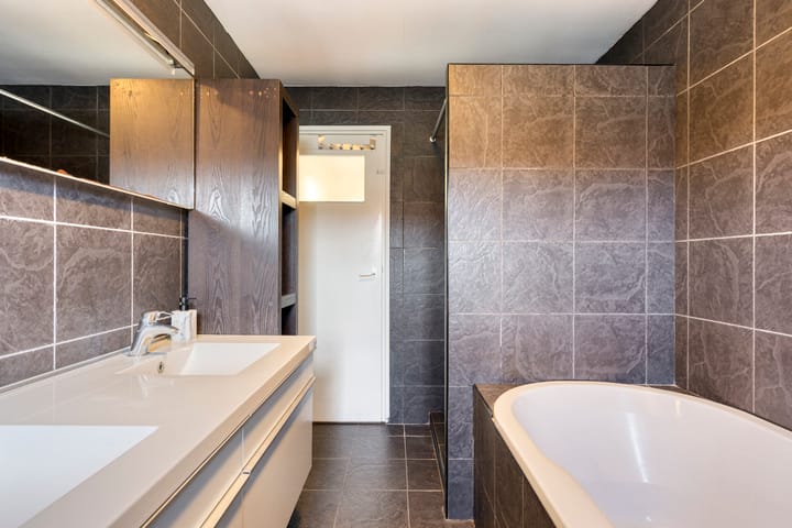 Foto 18 van Leon van Heilstraat 34