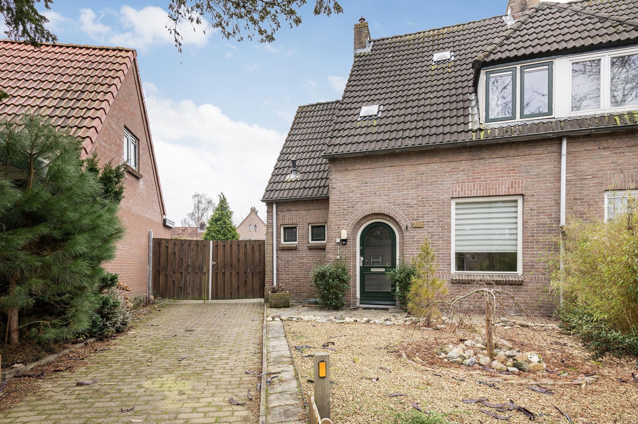 Foto 30 van Sumatrastraat 45