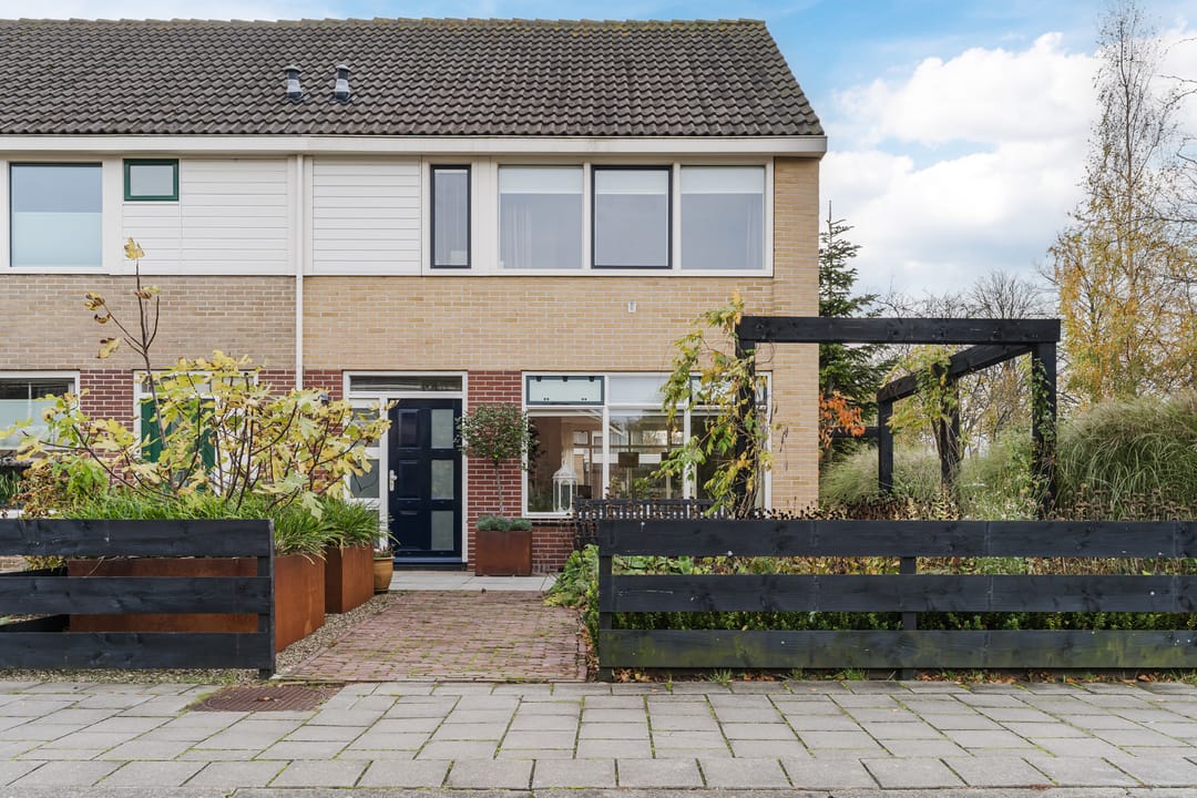 Foto 1 van Anna van Saksenstraat 2