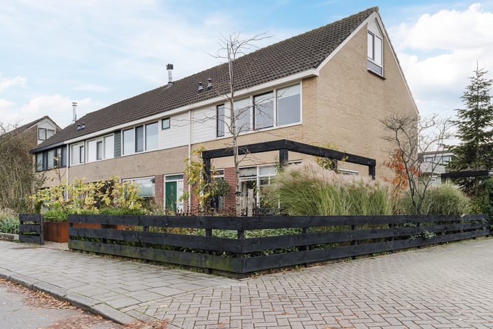 Foto 2 van Anna van Saksenstraat 2