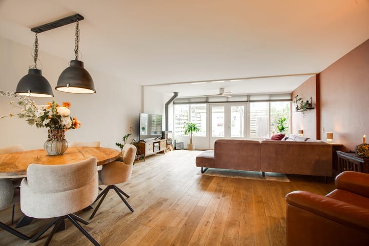 Lichtgroen 7 main image