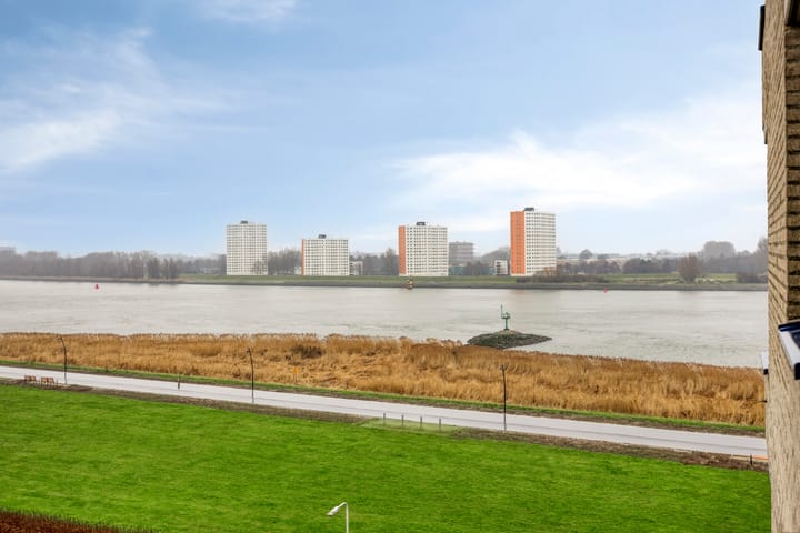 Foto 2 van Maasboulevard 88-D