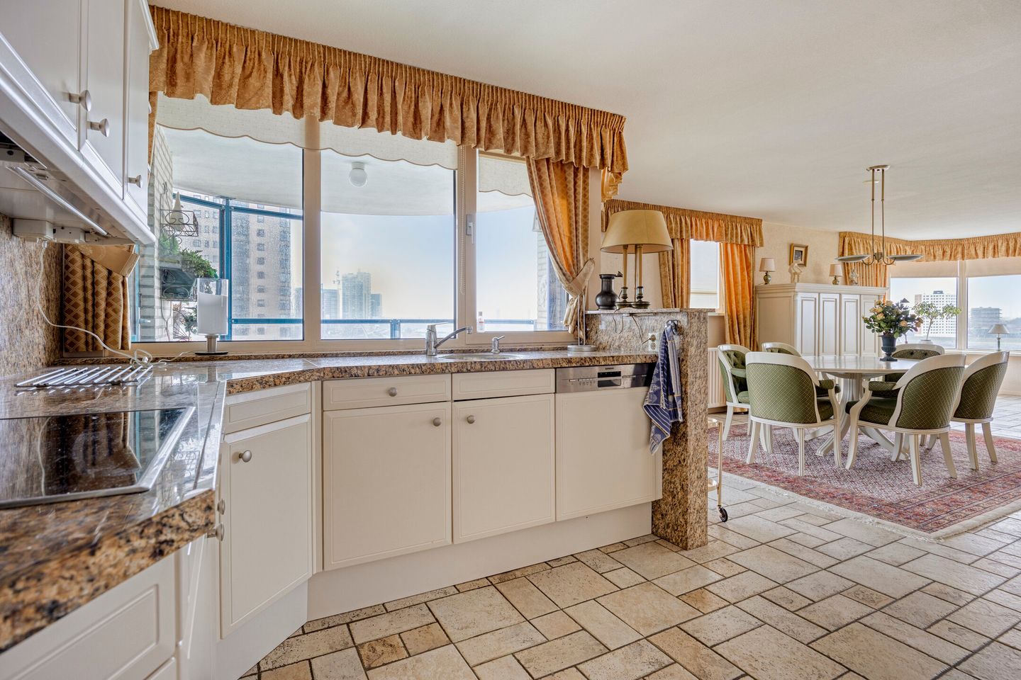 Foto 10 van Maasboulevard 88-D